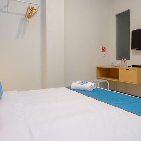 Sans Hotel Good Wish Semarang Jomblang Buitenkant foto