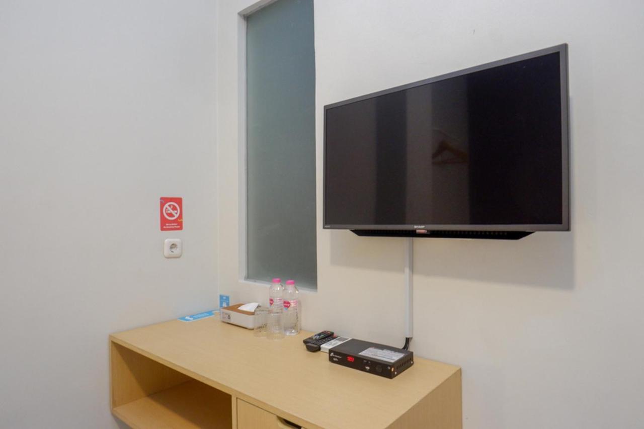 Sans Hotel Good Wish Semarang Jomblang Buitenkant foto