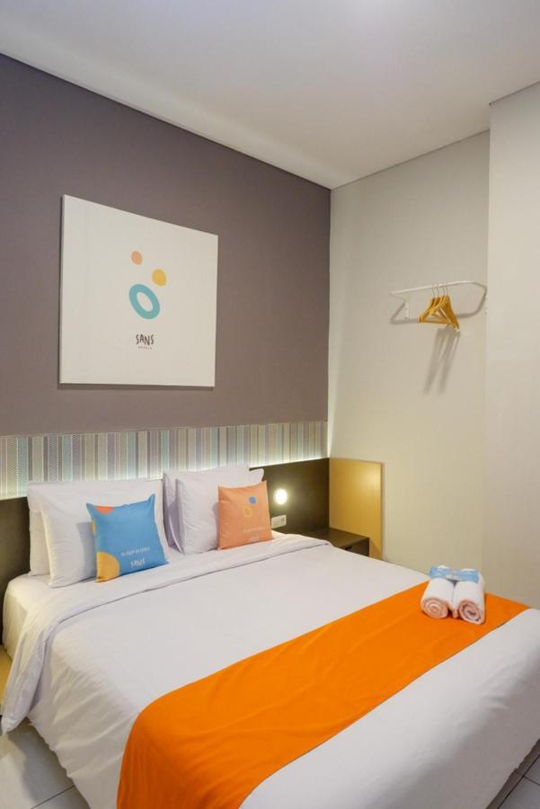 Sans Hotel Good Wish Semarang Jomblang Buitenkant foto
