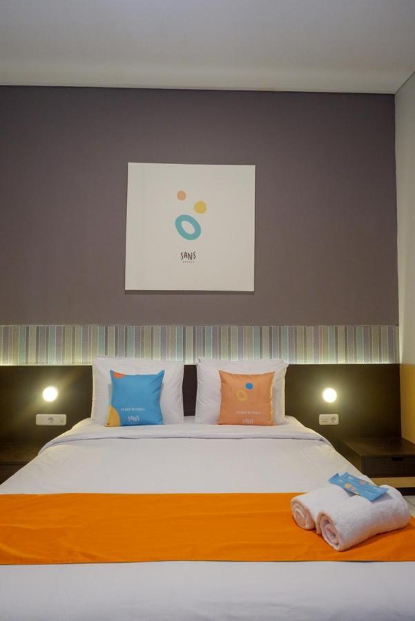 Sans Hotel Good Wish Semarang Jomblang Buitenkant foto