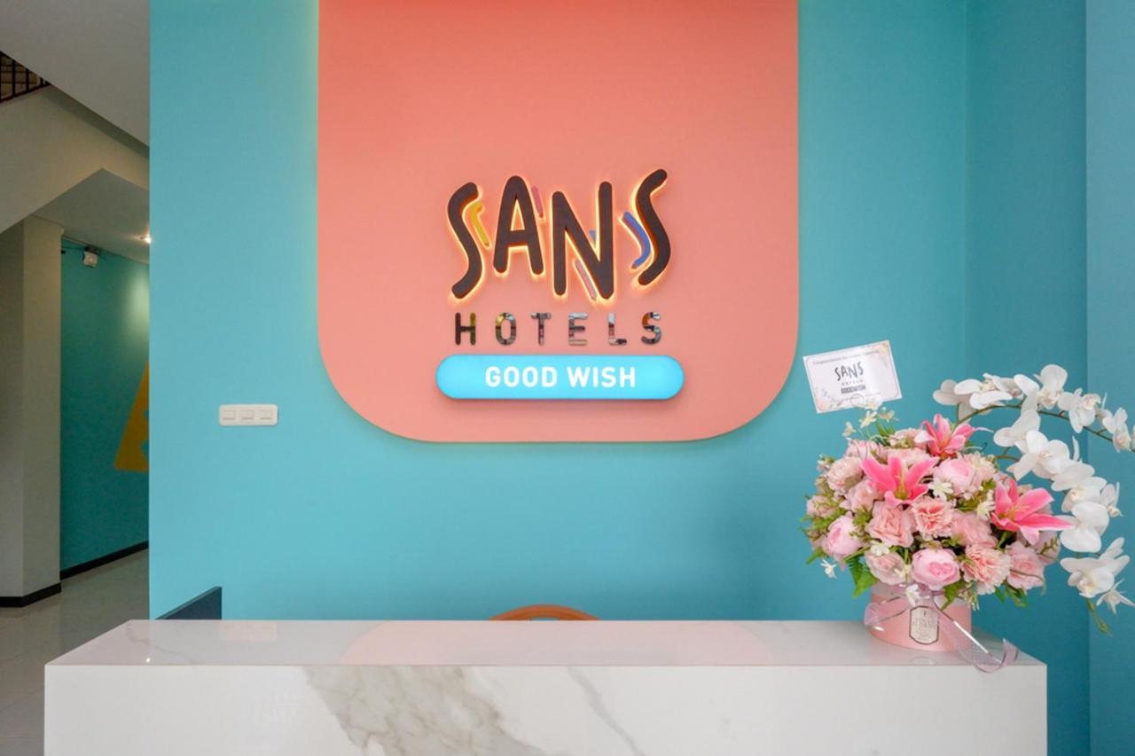Sans Hotel Good Wish Semarang Jomblang Buitenkant foto