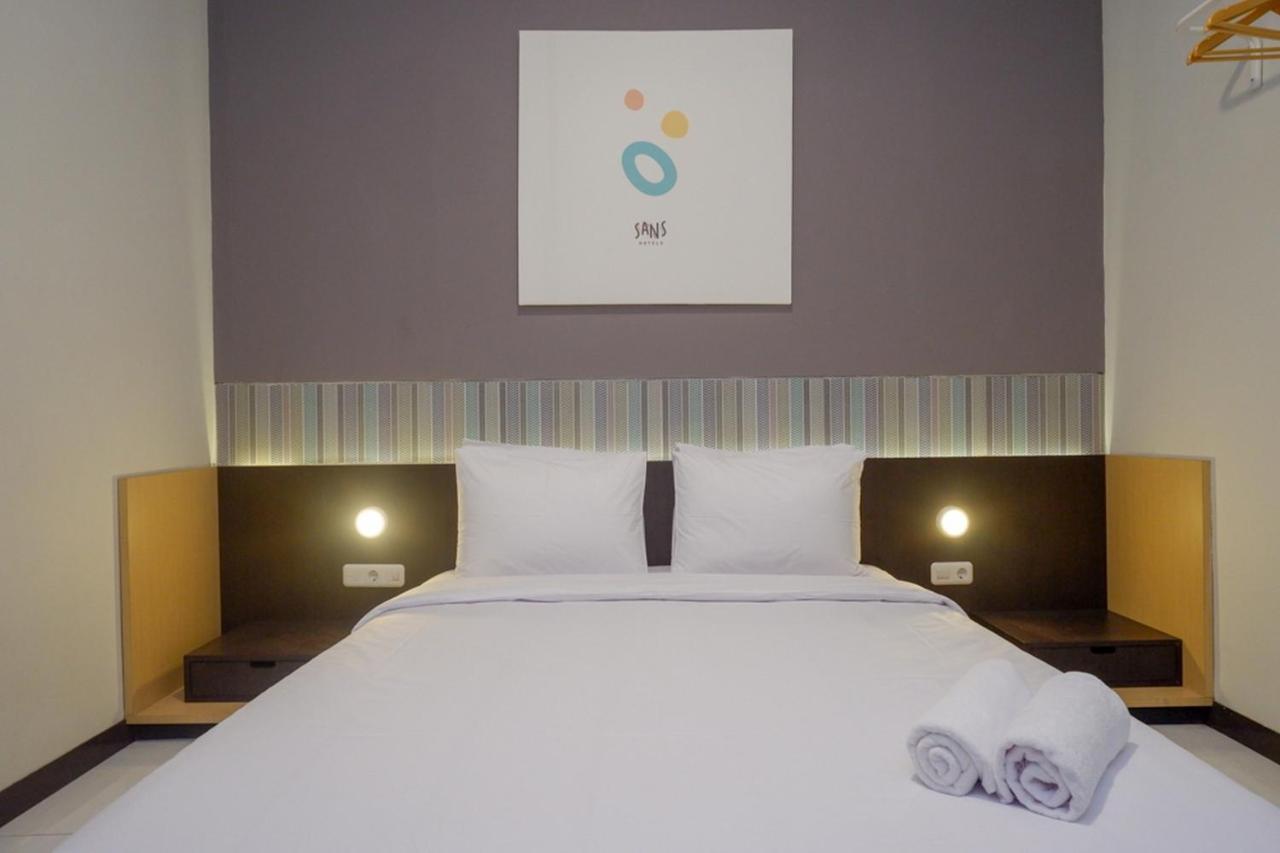 Sans Hotel Good Wish Semarang Jomblang Buitenkant foto