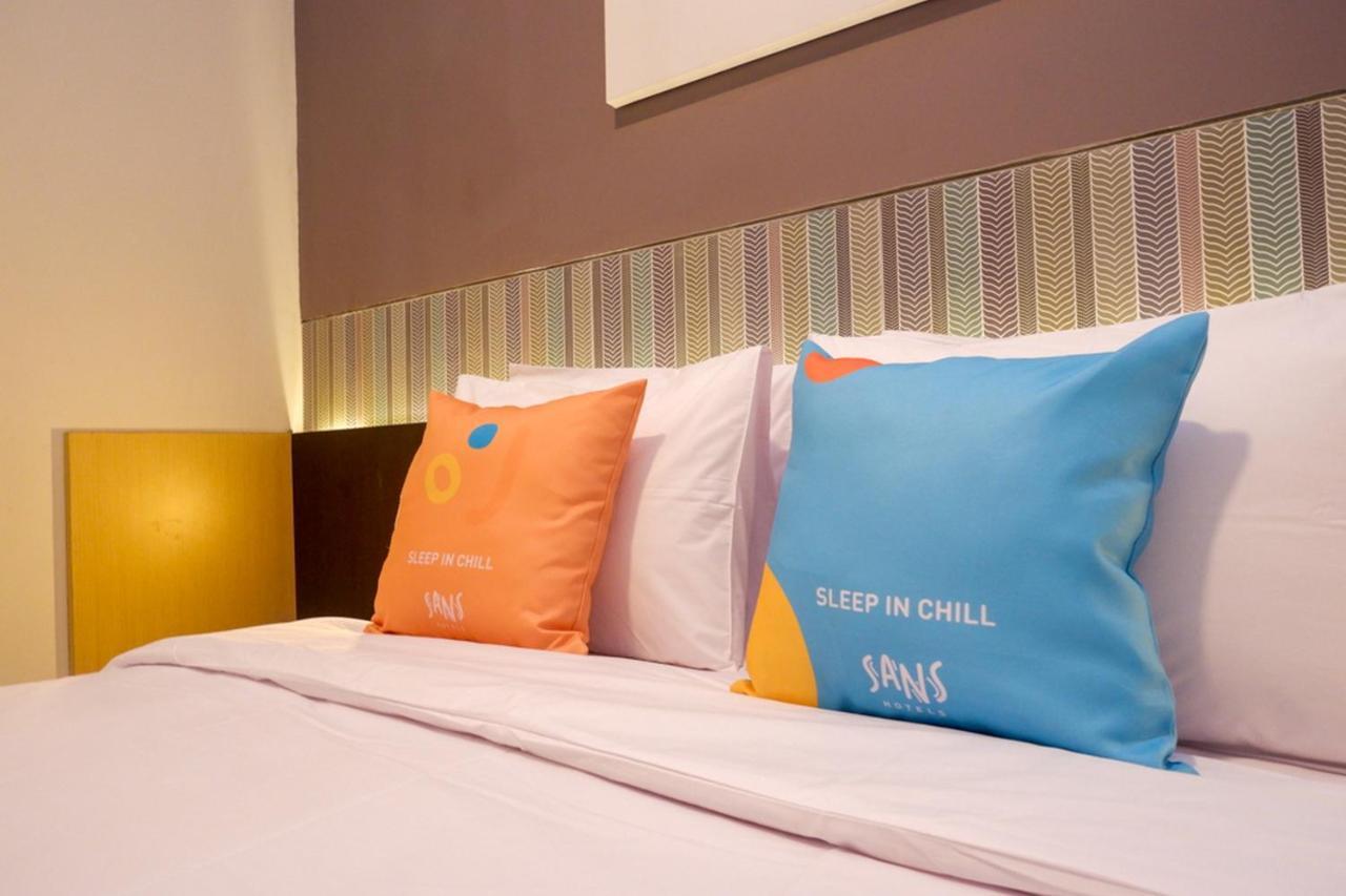 Sans Hotel Good Wish Semarang Jomblang Buitenkant foto